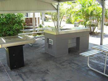 Queens Tourist Village 4*
